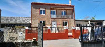 CASA EN SIRVES